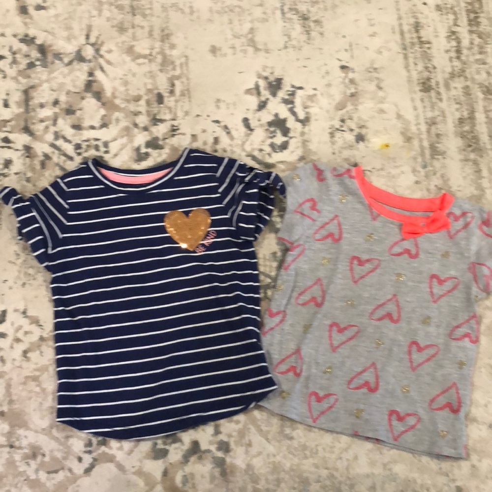 Good Condition 2t Tops for Summer